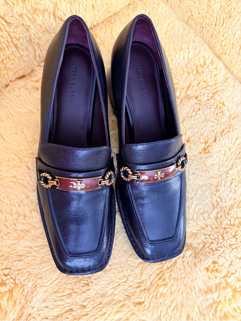 Tory Burch Black Leather Block Heel Loafers with Gold Chain and Brown Accent - Picture 2 of 7